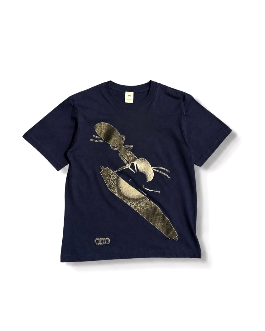 WORKER ANT TEE