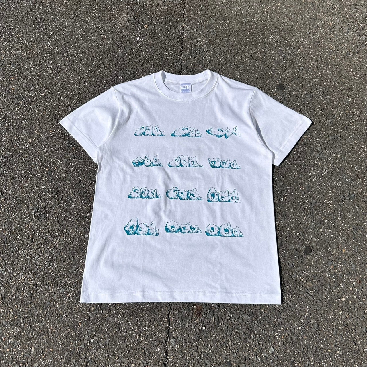 odd. multiply tee LINE OBJECTS SERIES #1